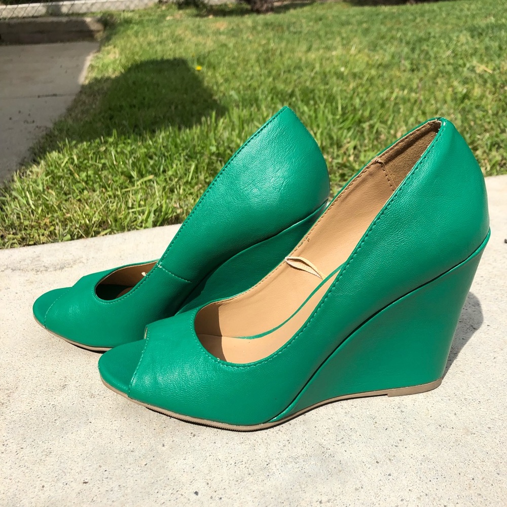 Forever 21 Green Wedges